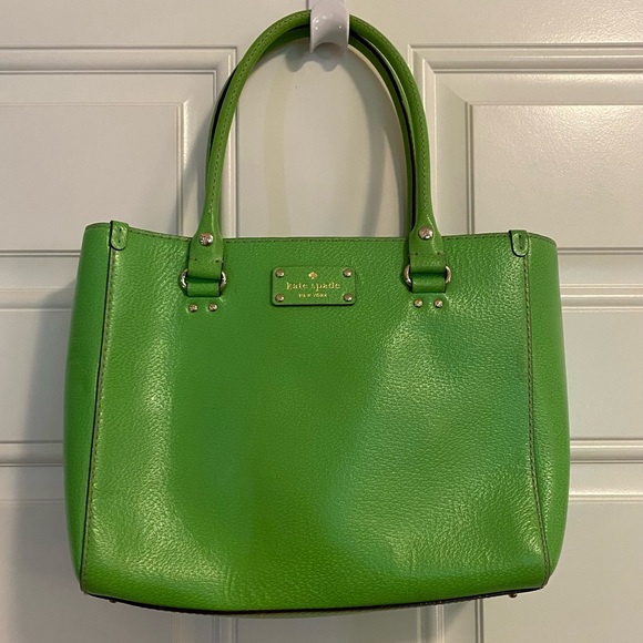 Kate Spade Wellesley Quinn handbag in Apple Green leather & dust cover - Picture 2 of 16